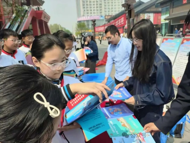 �����и��ؿ�չ��4.15��ȫ����ҽ������շ������